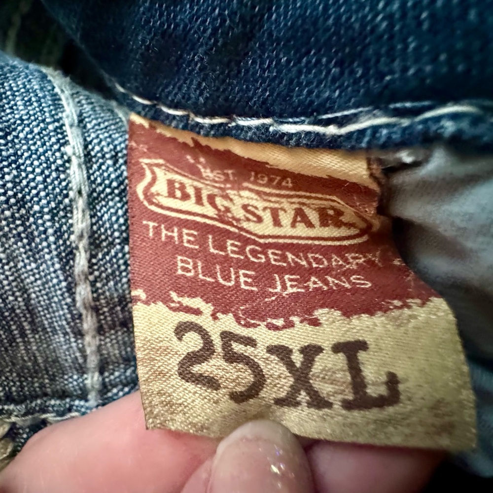Big Star 25XL “Liv Boot” cut dark wash distressed jeans - Picture 5 of 6